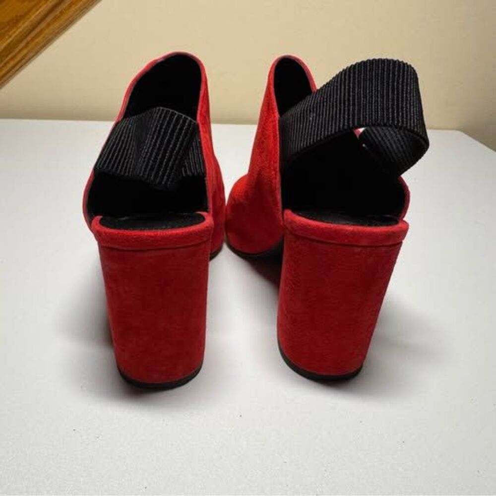 Gianni Bini Red Suede Slingback Block Heels - Picture 3 of 7